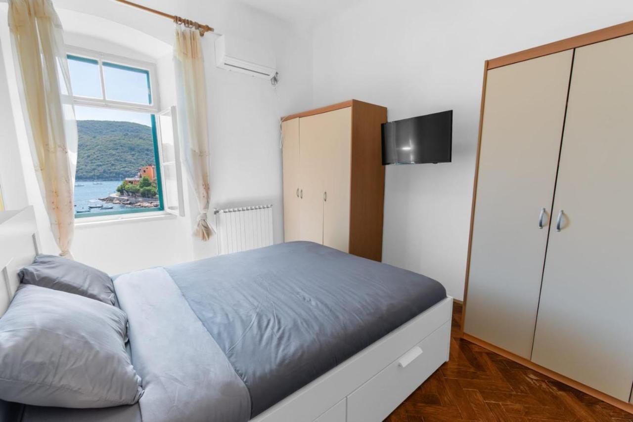 Apartmani Ella ラバック エクステリア 写真
